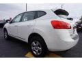 Nissan Rogue S Pearl White photo #5
