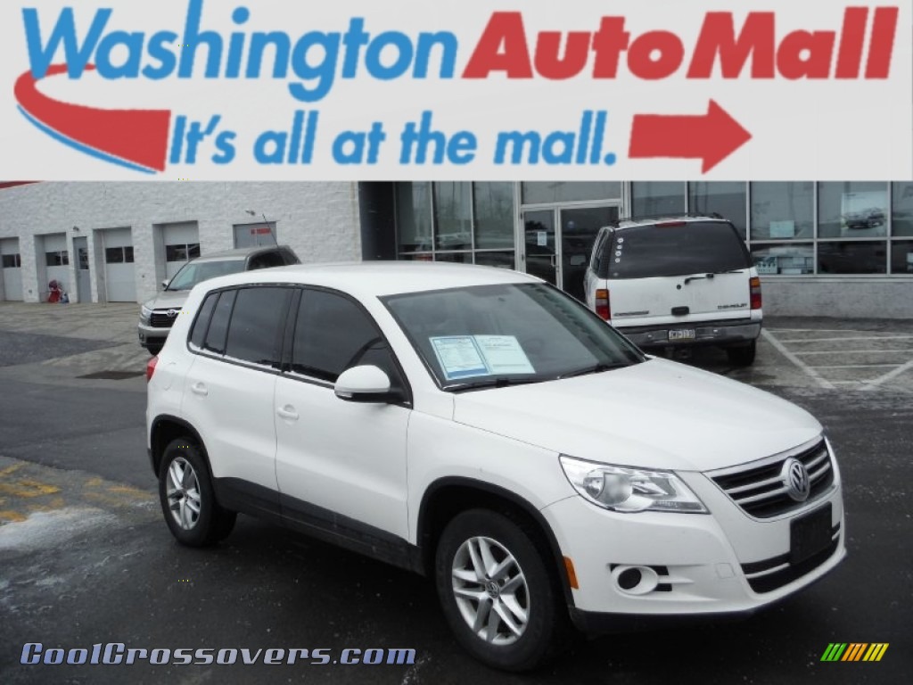 Candy White / Clay Gray Volkswagen Tiguan S