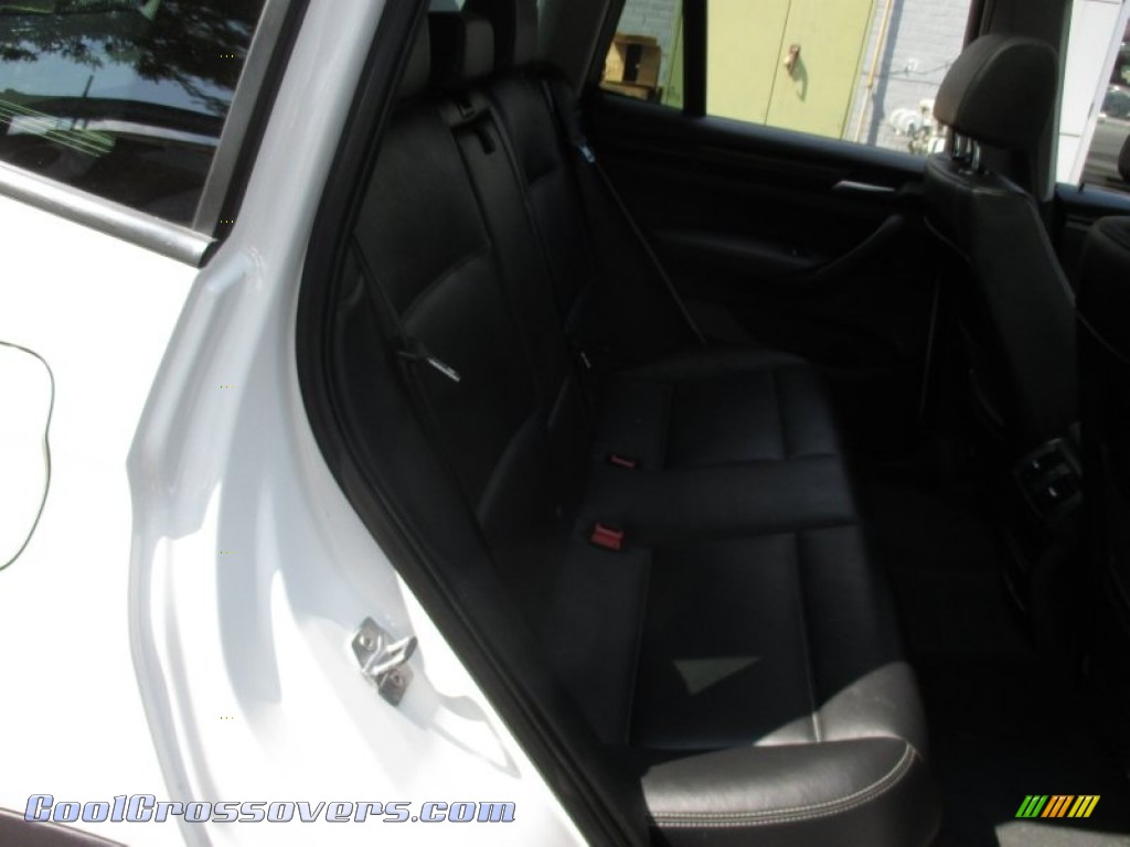 2013 X3 xDrive 28i - Alpine White / Black photo #13