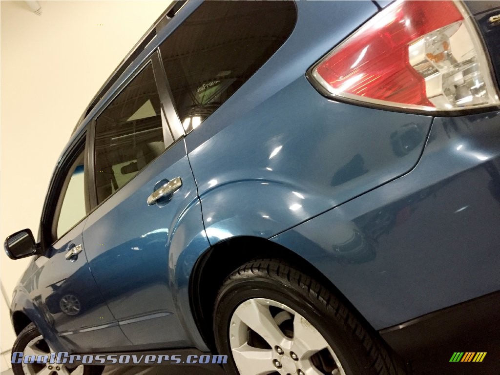 2009 Forester 2.5 XT Limited - Newport Blue Pearl / Platinum photo #23