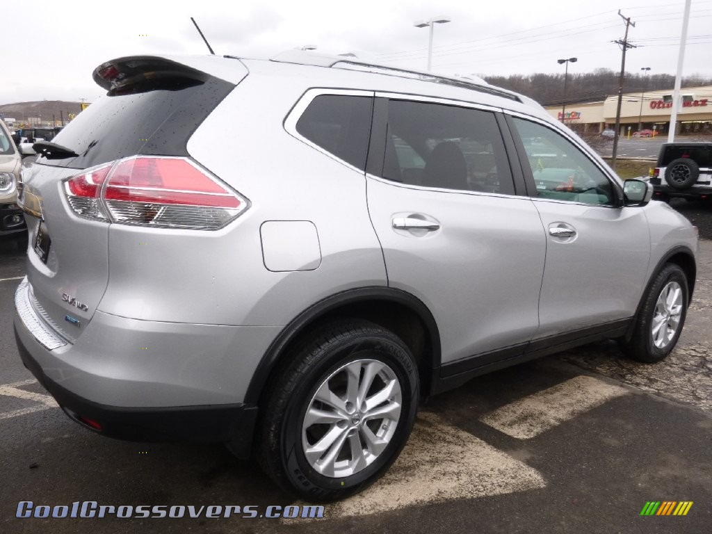 2014 Rogue SV AWD - Brilliant Silver / Charcoal photo #6