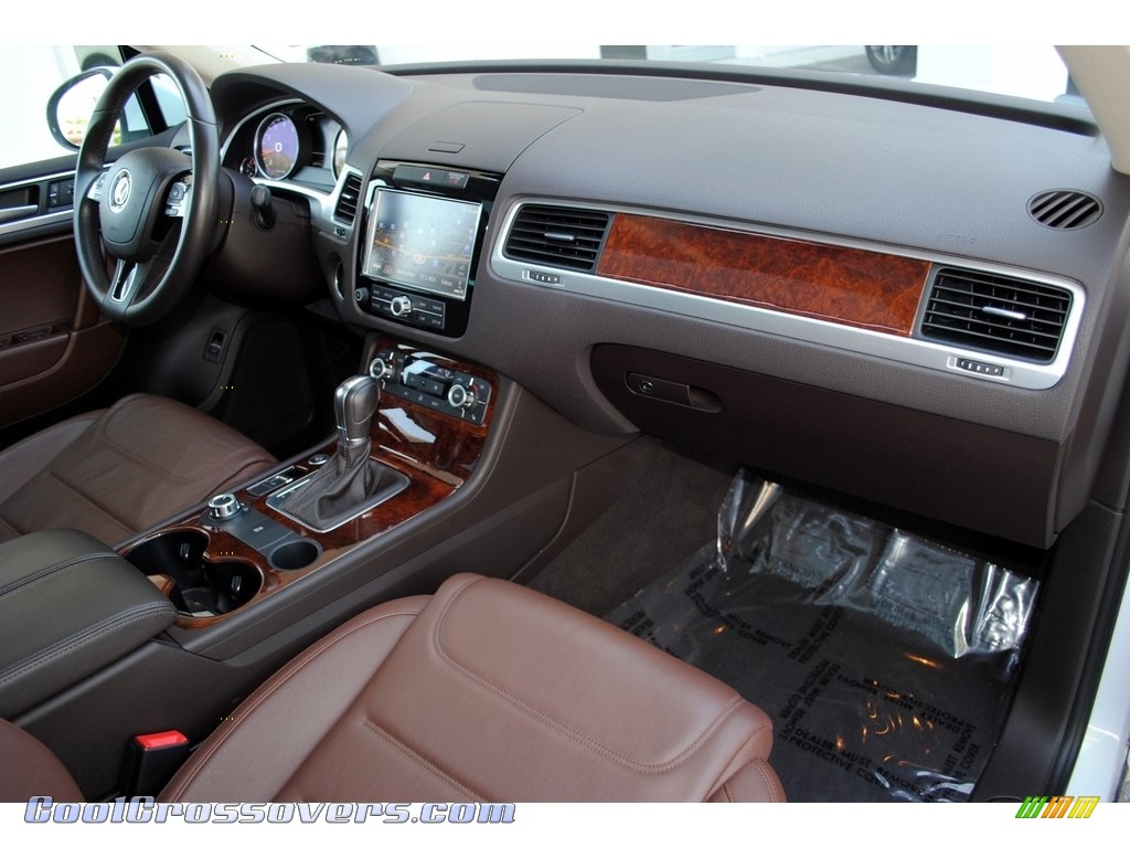 2014 Touareg V6 Lux 4Motion - Pure White / Saddle Brown photo #18