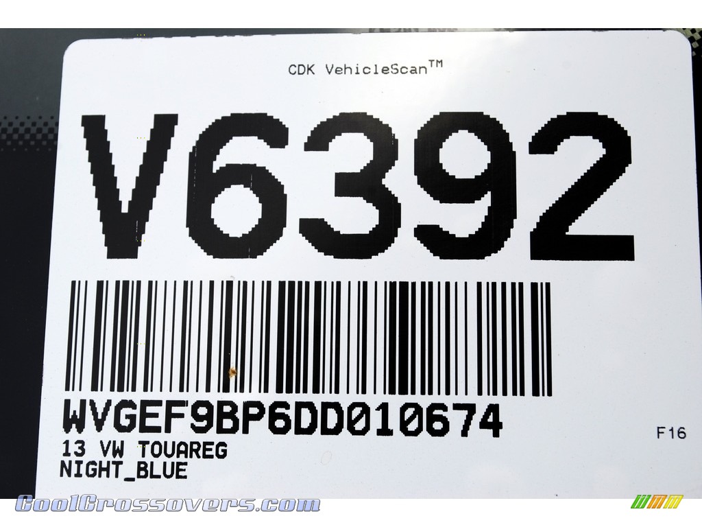 2013 Touareg VR6 FSI Lux 4XMotion - Night Blue Metallic / Cornsilk Beige photo #21