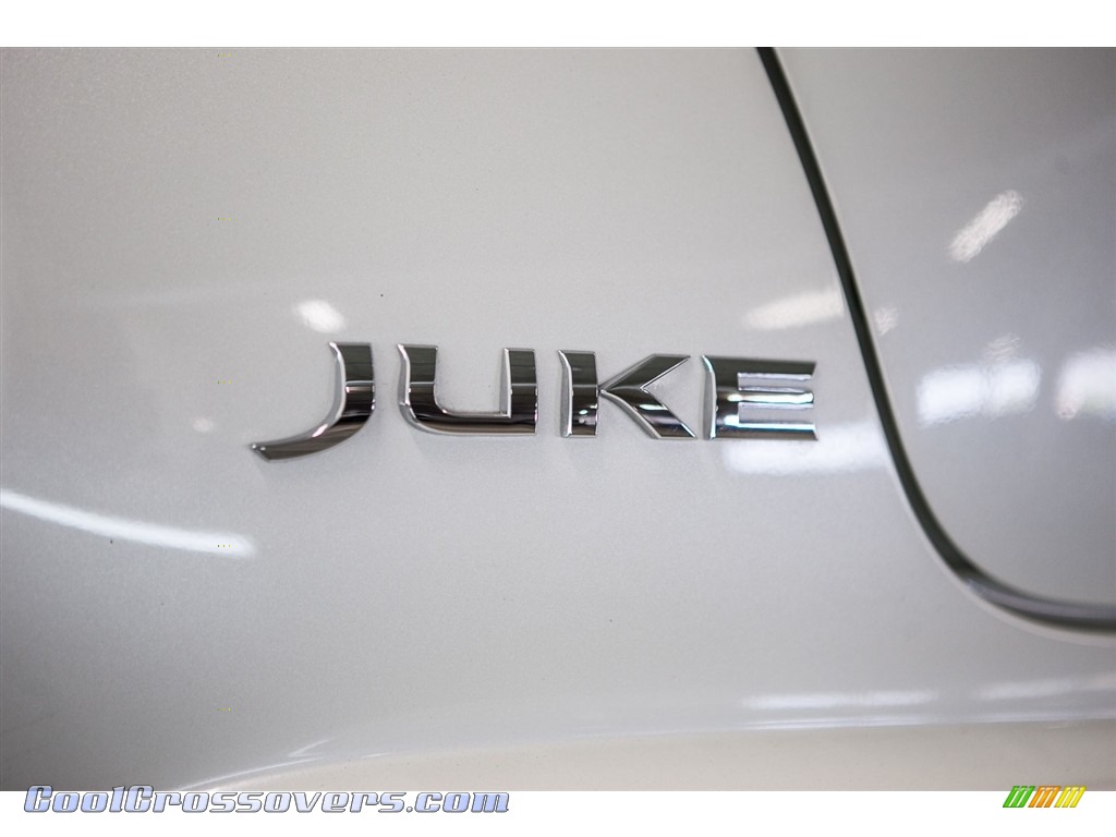 2016 Juke NISMO RS AWD - Pearl White / NISMO Black/Red photo #7
