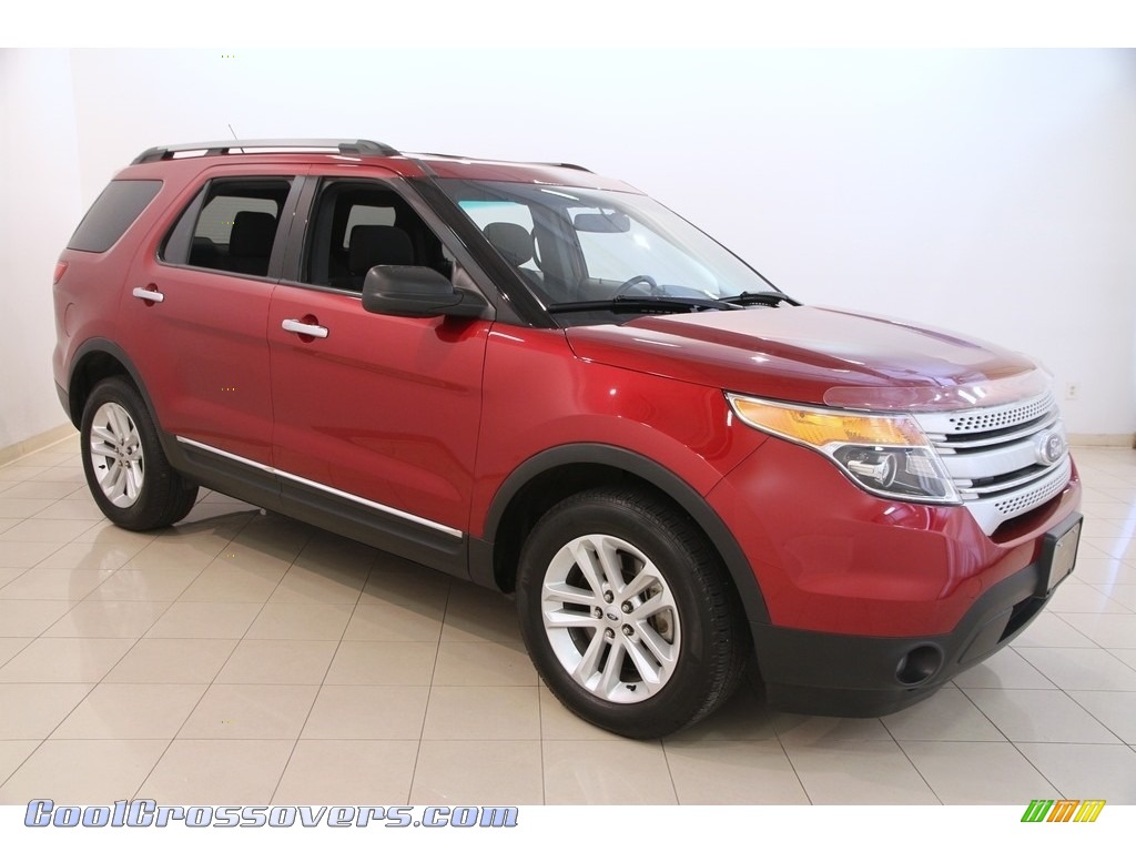 Ruby Red Metallic / Charcoal Black Ford Explorer XLT 4WD