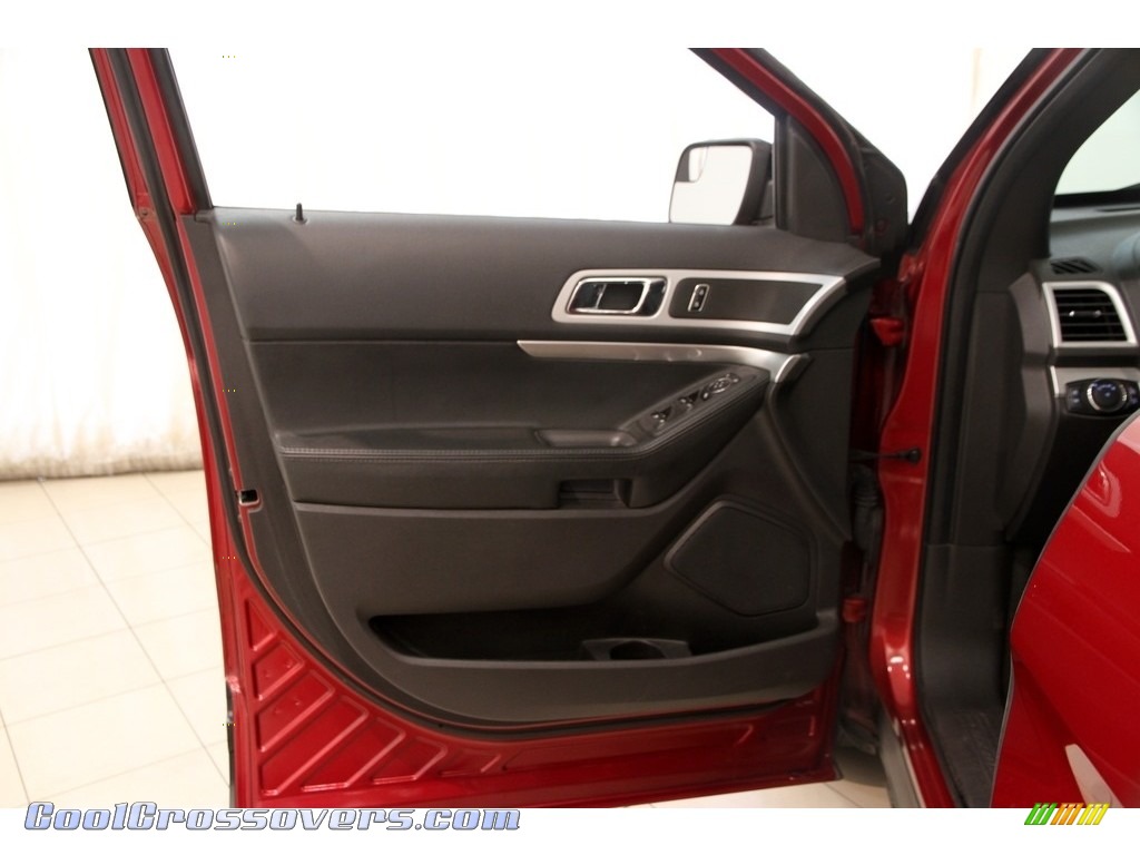2013 Explorer XLT 4WD - Ruby Red Metallic / Charcoal Black photo #4