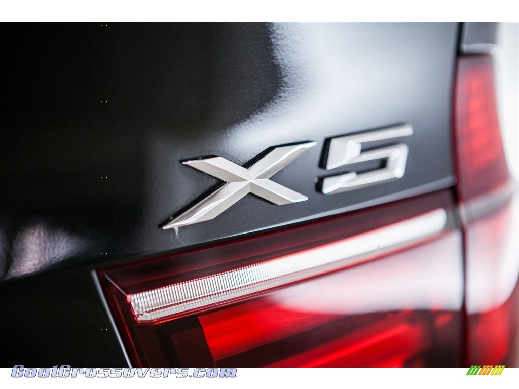 2013 X5 xDrive 35i Premium - Black Sapphire Metallic / Black photo #10