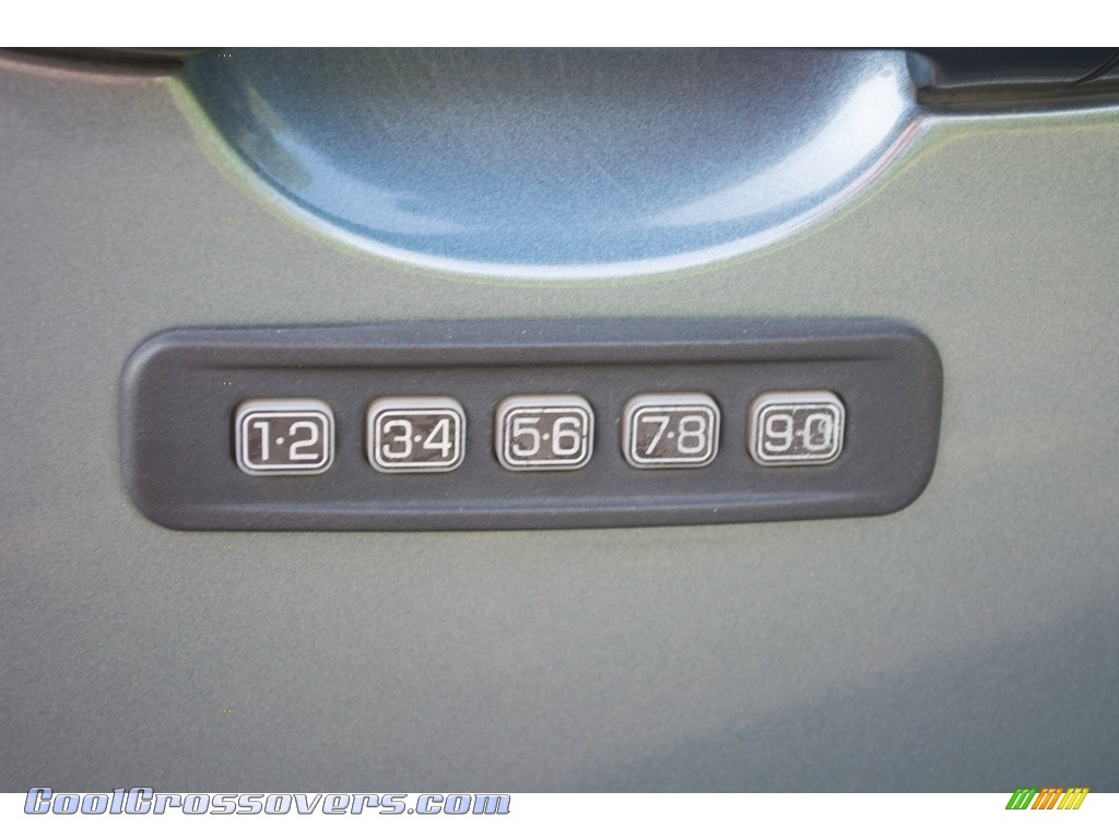 2010 Escape Limited V6 4WD - Steel Blue Metallic / Charcoal Black photo #12
