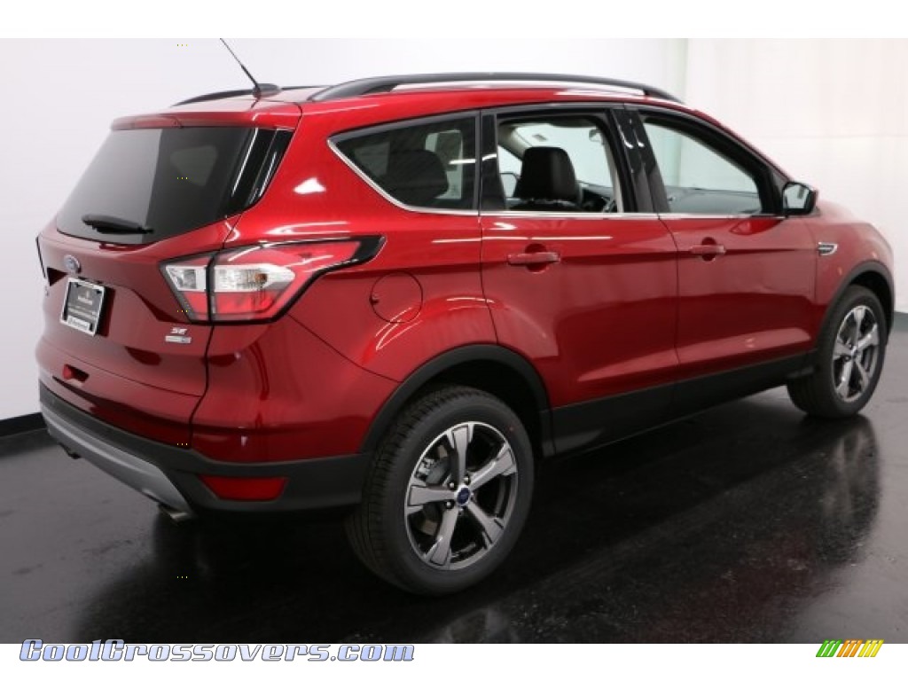 2017 Escape SE 4WD - Ruby Red / Charcoal Black photo #11