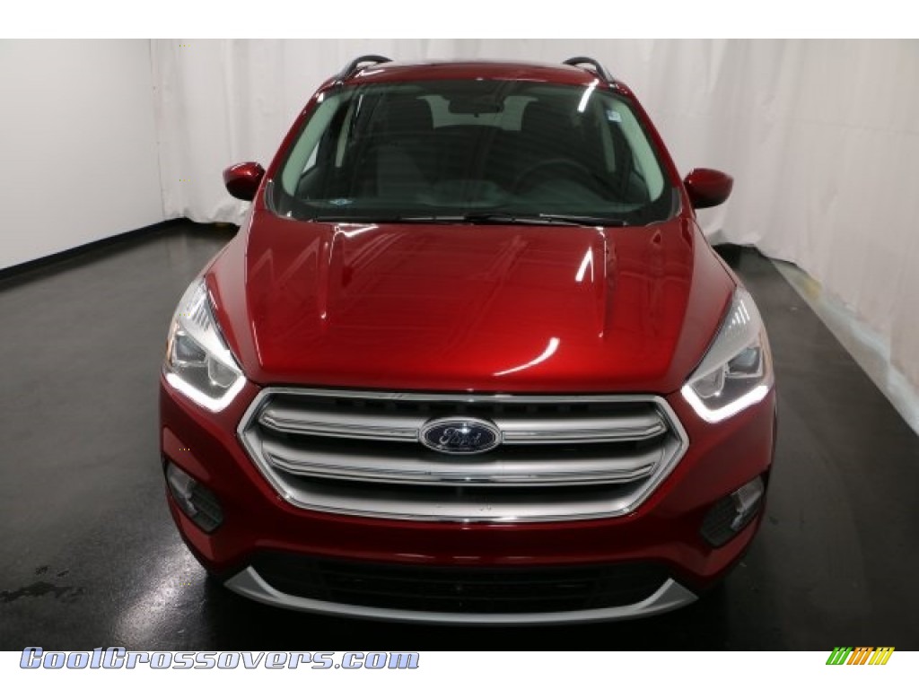 2017 Escape SE 4WD - Ruby Red / Charcoal Black photo #6