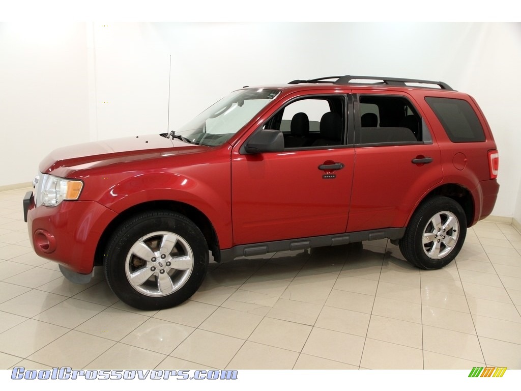 2009 Escape XLT V6 4WD - Redfire Pearl / Charcoal photo #3