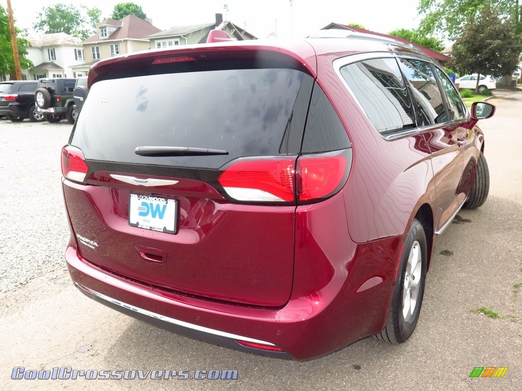 2017 Pacifica Touring L Plus - Velvet Red Pearl / Black/Alloy photo #7