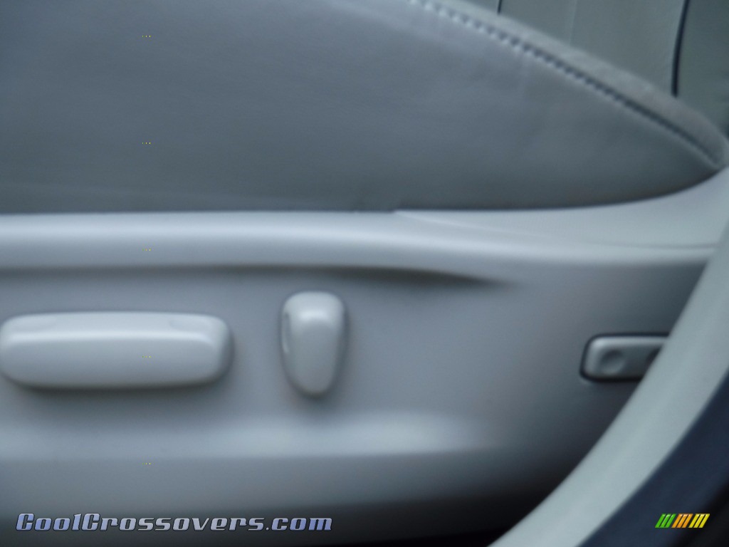 2014 Venza XLE AWD - Magnetic Gray Metallic / Light Gray photo #15