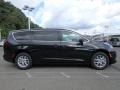 Chrysler Pacifica LX Brilliant Black Crystal Pearl photo #6