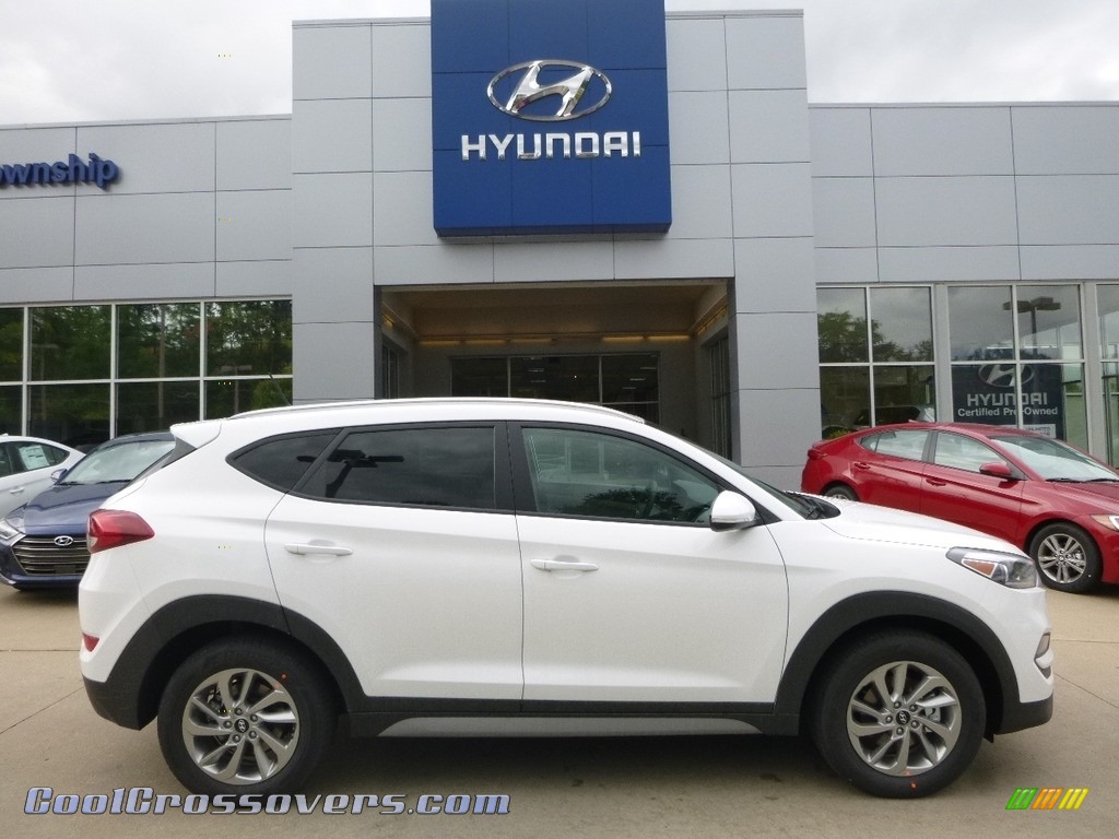 Dazzling White / Gray Hyundai Tucson Eco AWD