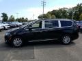 Chrysler Pacifica Touring L Brilliant Black Crystal Pearl photo #3