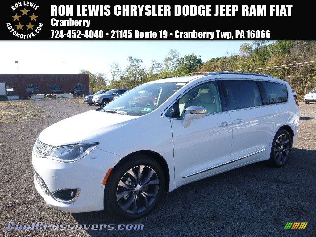 Bright White / Black/Alloy Chrysler Pacifica Limited