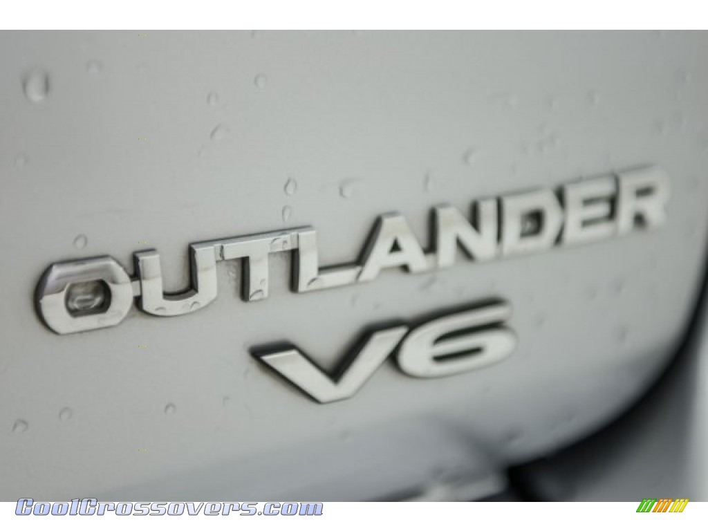 2010 Outlander GT 4WD - Cool Silver Metallic / Black photo #7