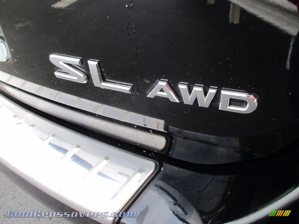 2011 Murano SL AWD - Super Black / Black photo #6