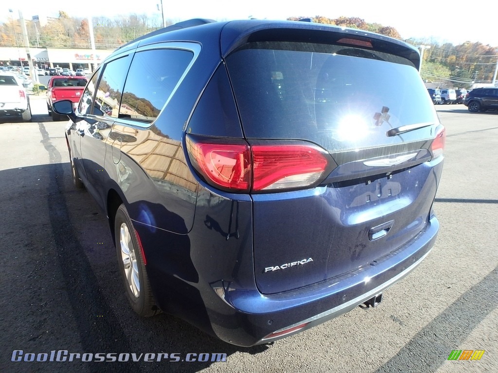 2018 Pacifica Touring Plus - Jazz Blue Pearl / Black/Alloy photo #3