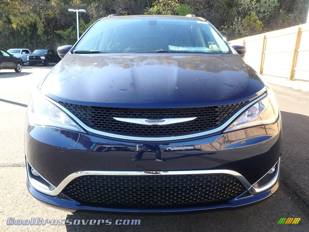 2018 Pacifica Touring Plus - Jazz Blue Pearl / Black/Alloy photo #8