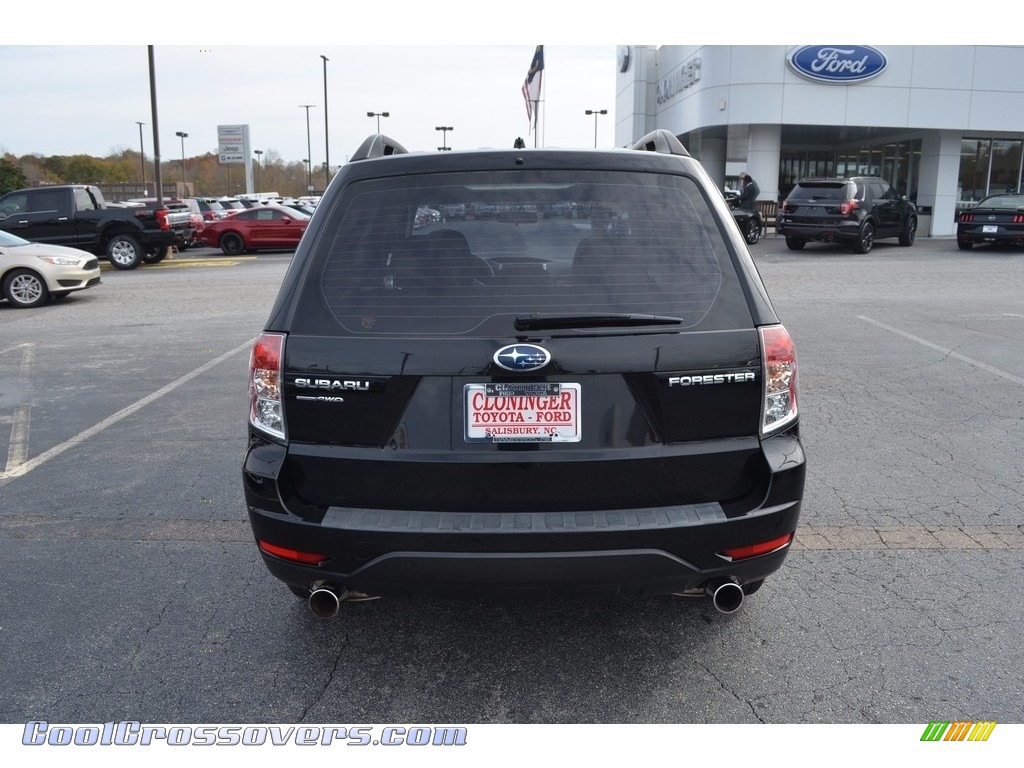 2011 Forester 2.5 X - Obsidian Black Pearl / Black photo #4