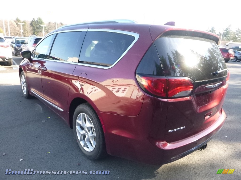 2018 Pacifica Touring L Plus - Velvet Red Pearl / Black/Alloy photo #3