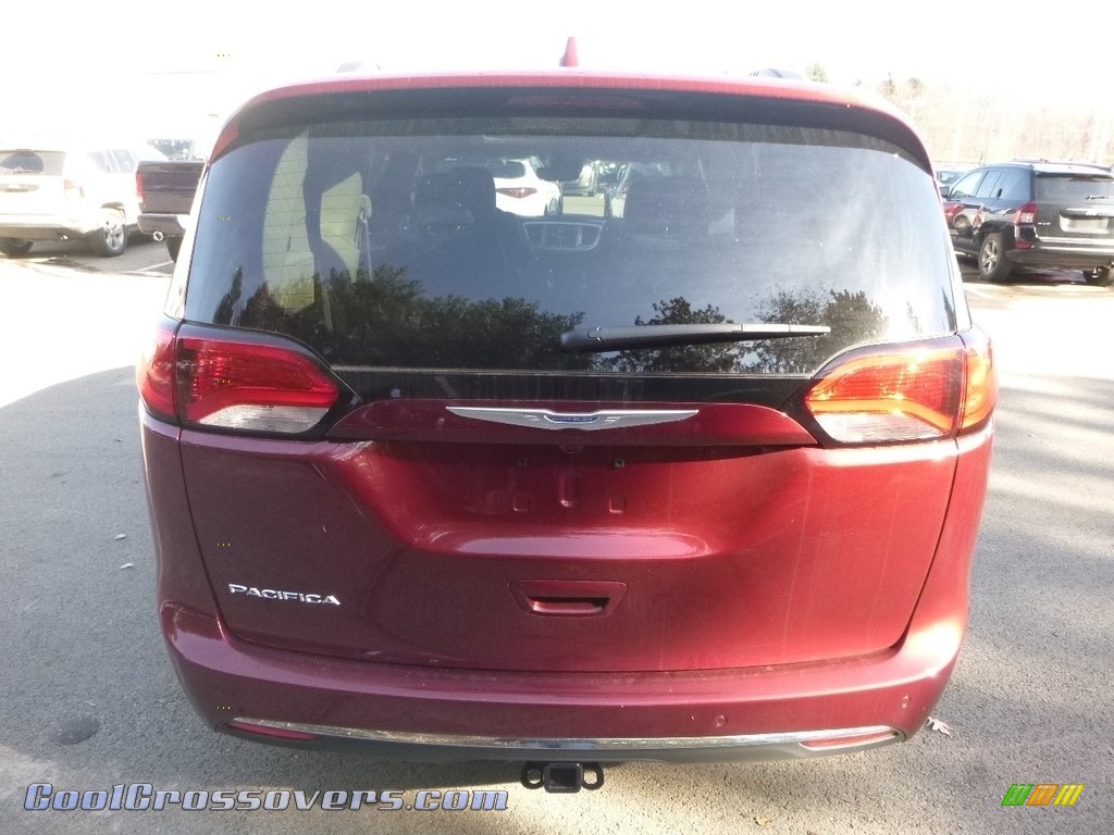 2018 Pacifica Touring L Plus - Velvet Red Pearl / Black/Alloy photo #4