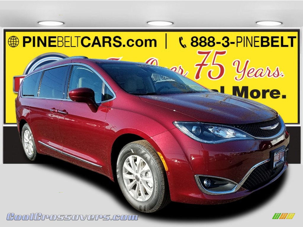 Velvet Red Pearl / Cognac/Alloy/Toffee Chrysler Pacifica Touring L Plus