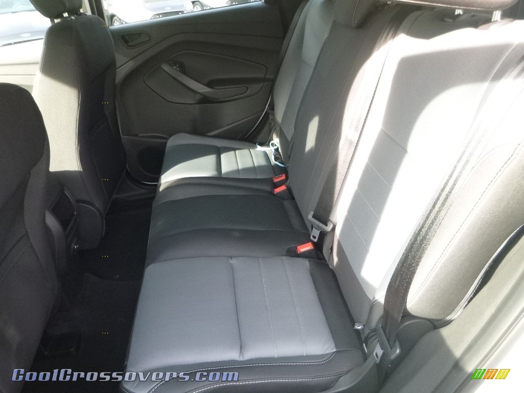 2018 Escape S - Oxford White / Charcoal Black photo #8 2018 Escape S - Oxford White / Charcoal Black photo #8