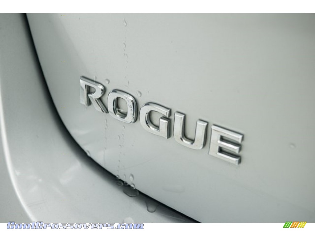 2010 Rogue S - Gotham Gray / Gray photo #6
