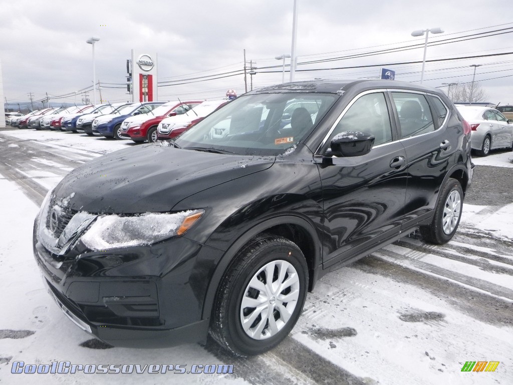 2018 Rogue S AWD - Magnetic Black / Charcoal photo #8