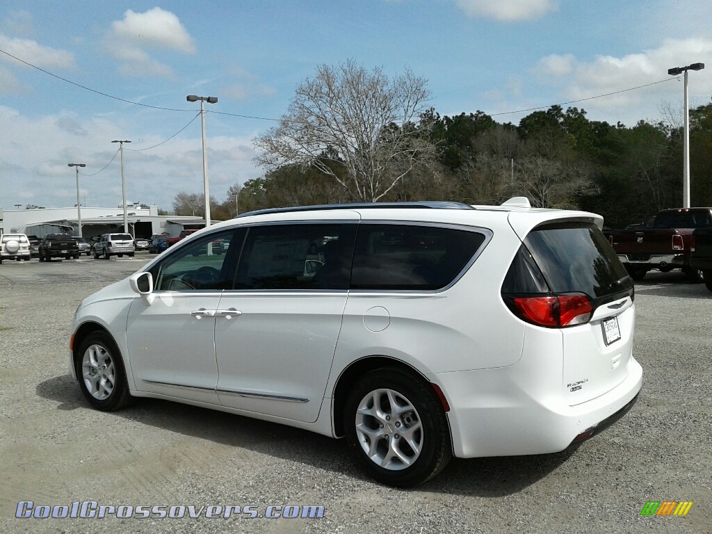 2018 Pacifica Touring L - Bright White / Cognac/Alloy/Toffee photo #3