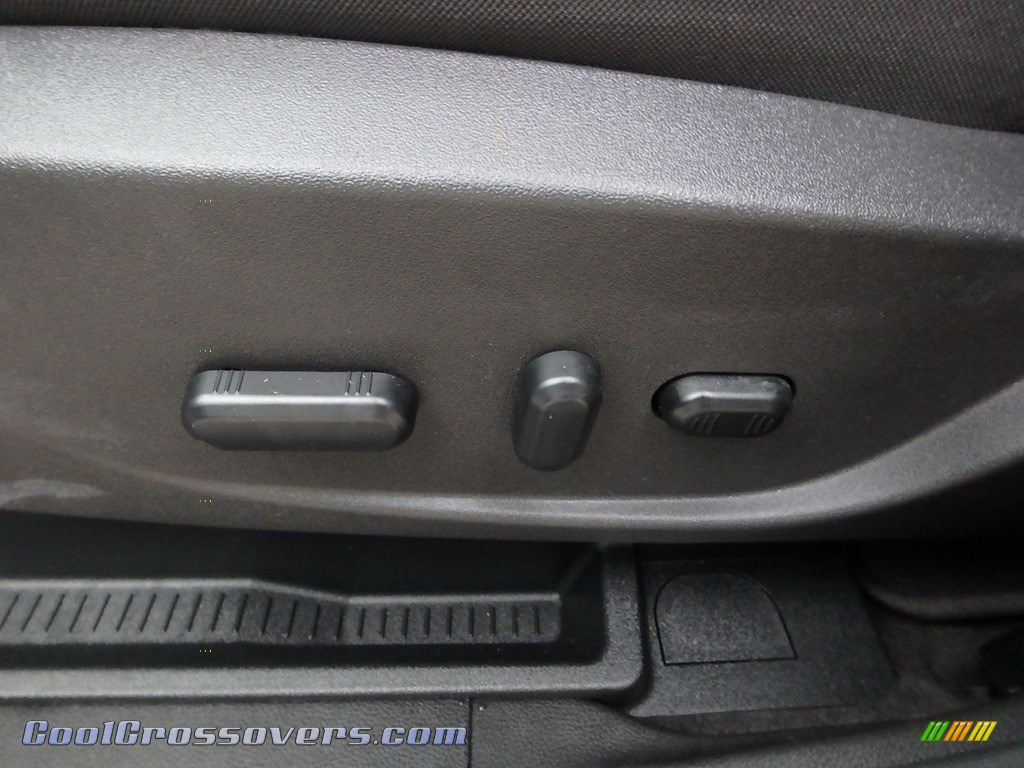2015 Escape SE 4WD - Ingot Silver Metallic / Charcoal Black photo #21