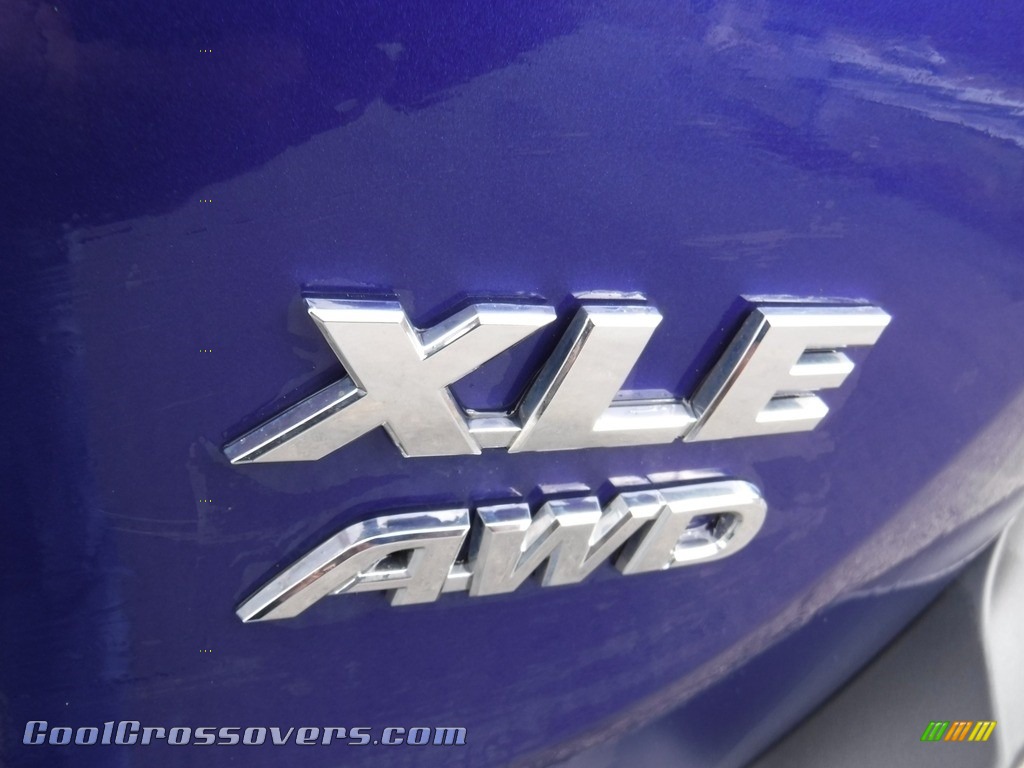 2015 RAV4 XLE AWD - Blue Crush Metallic / Black photo #10