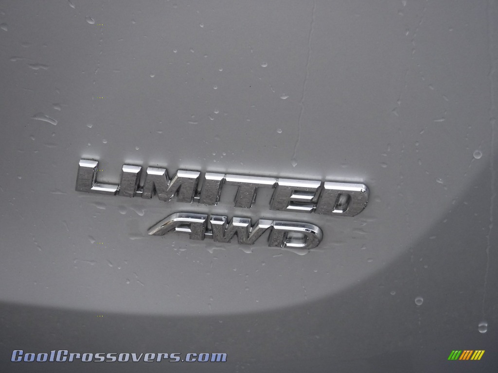 2015 RAV4 Limited AWD - Classic Silver Metallic / Black photo #11