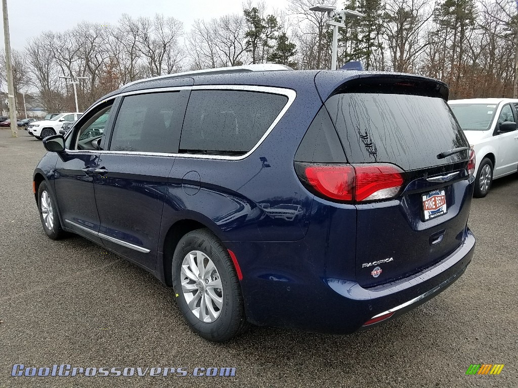 2018 Pacifica Touring L Plus - Jazz Blue Pearl / Cognac/Alloy/Toffee photo #4