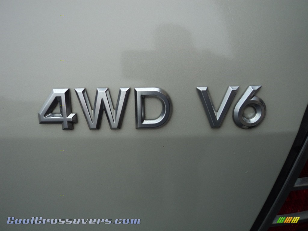 2007 Mariner Premier 4WD - Light Sage Metallic / Black/Light Parchment photo #24