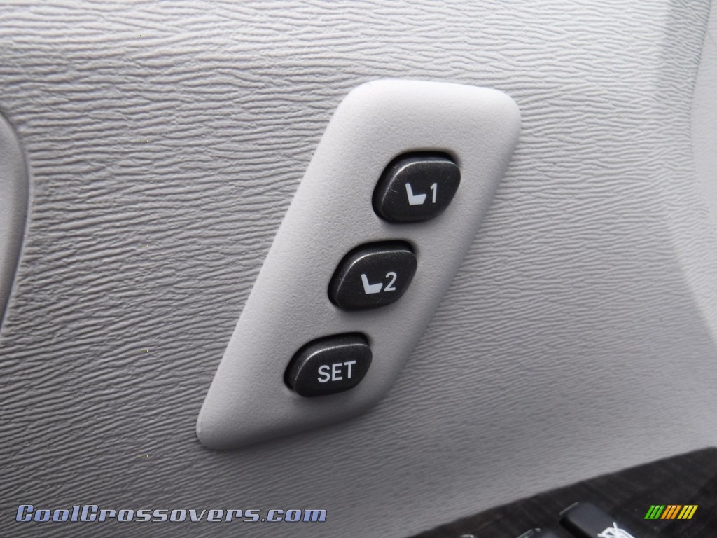 2013 Venza XLE AWD - Magnetic Gray Metallic / Light Gray photo #16
