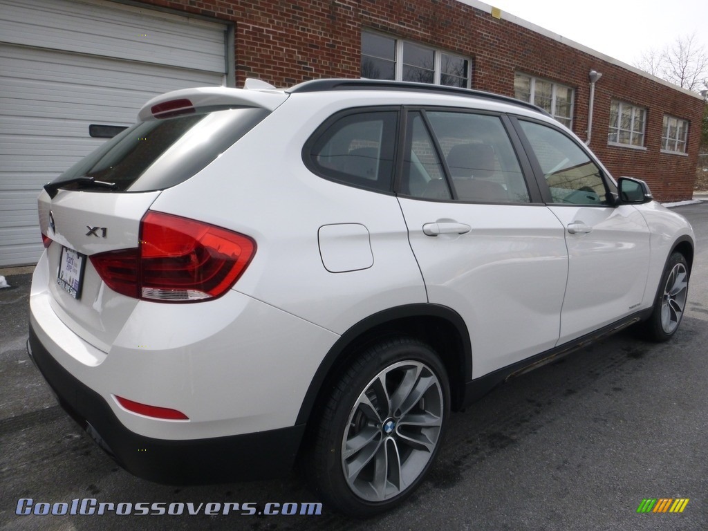 2015 X1 xDrive28i - Mineral White Metallic / Coral Red/Grey-Black Piping photo #5