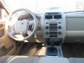 Ford Escape XLT V6 4WD White Suede photo #10