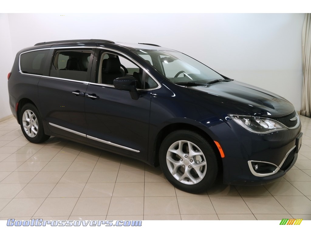 2017 Pacifica Touring L - Jazz Blue Pearl / Black/Alloy photo #1