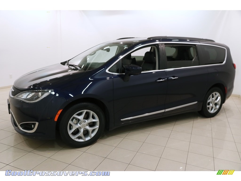 2017 Pacifica Touring L - Jazz Blue Pearl / Black/Alloy photo #3