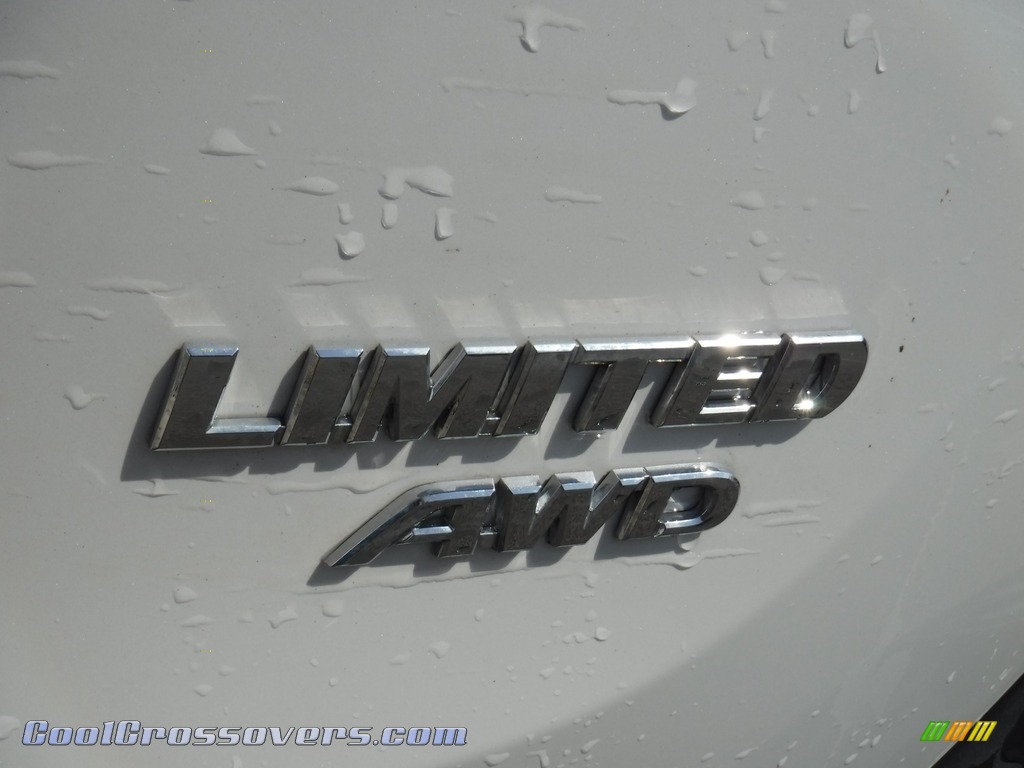 2015 RAV4 Limited AWD - Blizzard Pearl / Latte photo #9