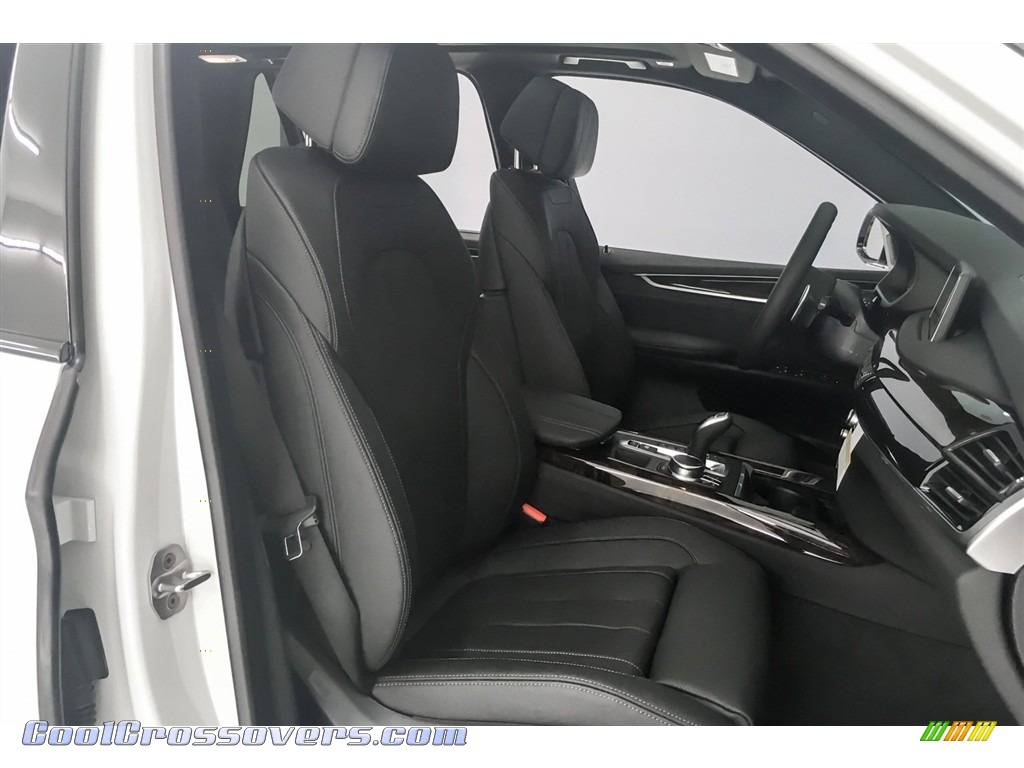 2018 X5 xDrive50i - Alpine White / Black photo #2