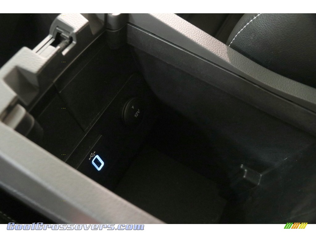 2017 Escape Titanium 4WD - Magnetic / Charcoal Black photo #17