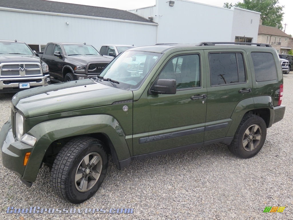 2008 Liberty Sport 4x4 - Jeep Green Metallic / Pastel Slate Gray photo #7