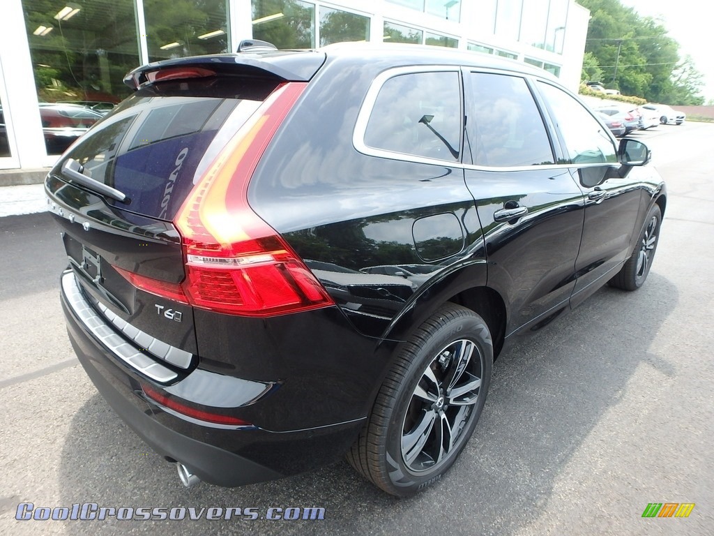 2018 XC60 T6 AWD Inscription - Onyx Black Metallic / Amber photo #2