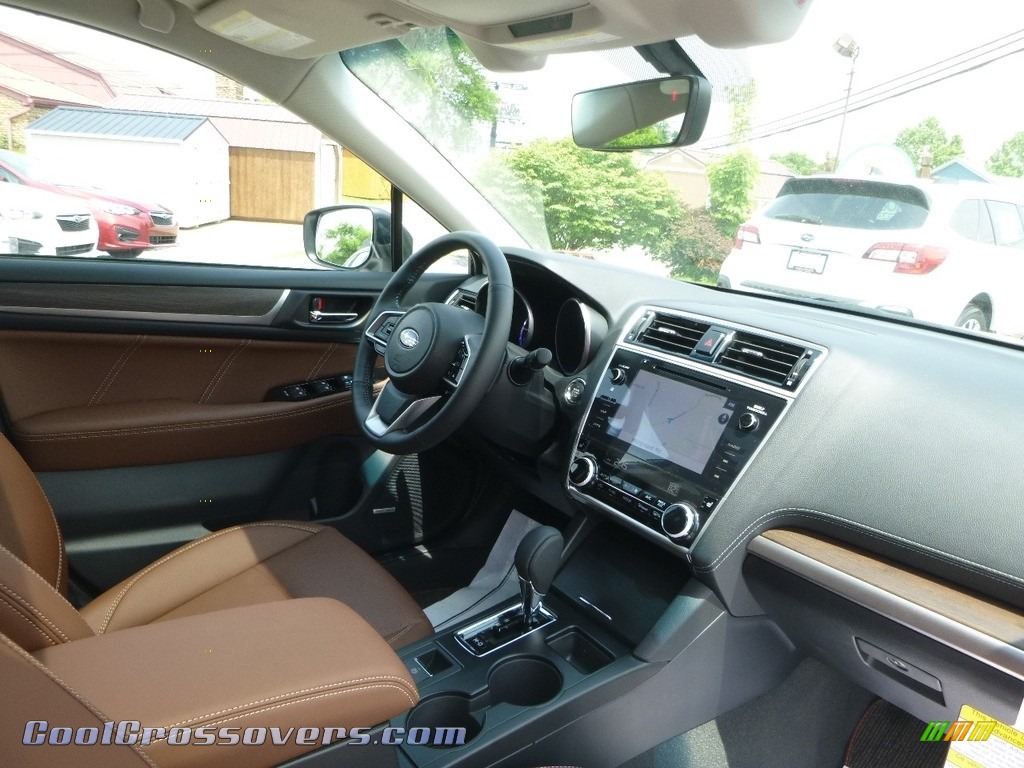 2018 Outback 2.5i Touring - Crystal White Pearl / Java Brown photo #11