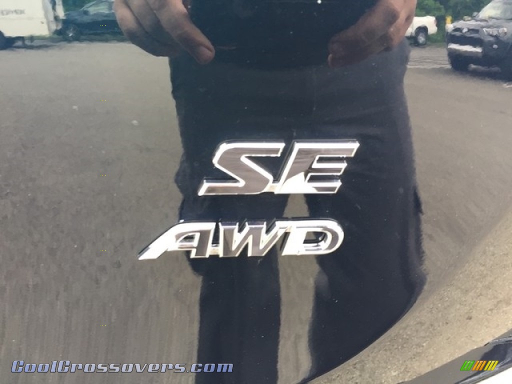 2018 RAV4 SE AWD - Galactic Aqua Mica / Black photo #5